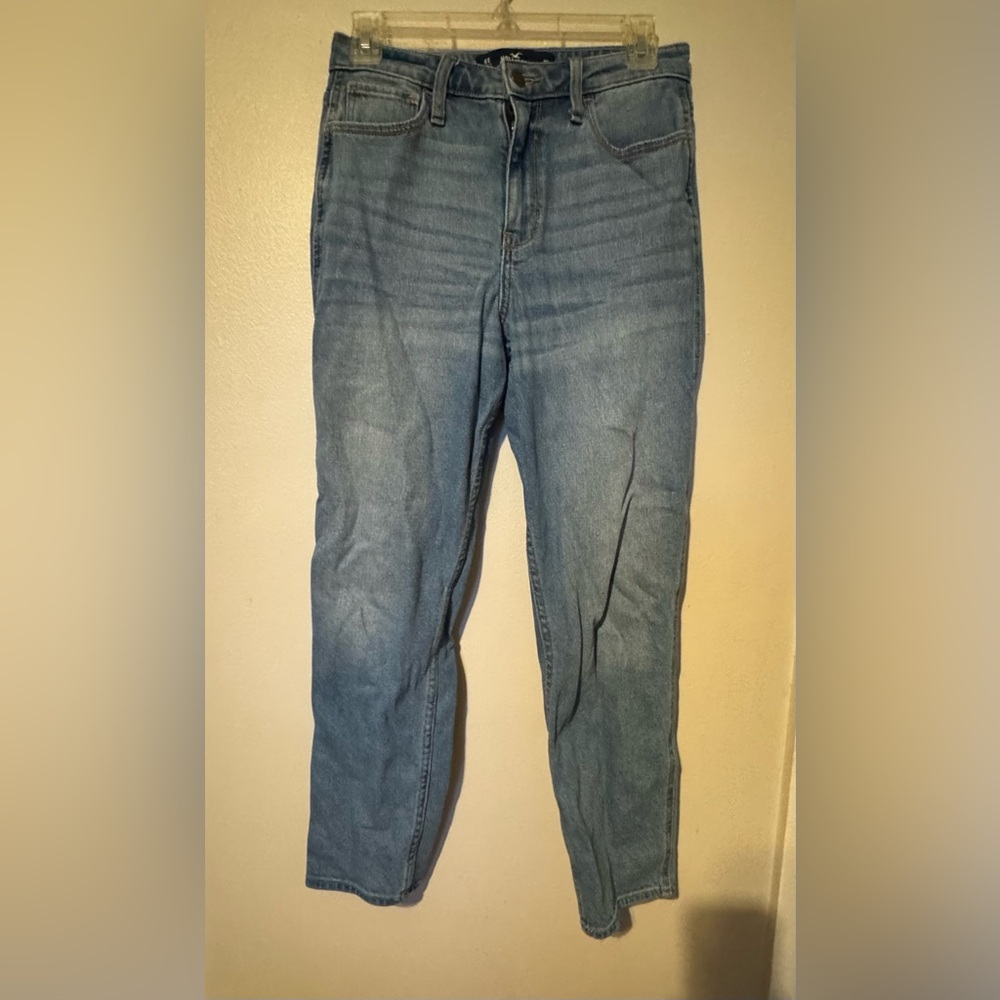Women’s Hollister Ultra HighRise Mom Jean 5S w27 L25